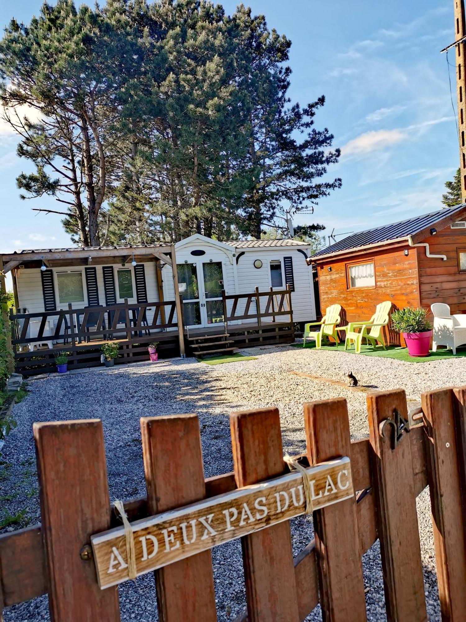 Hotel A Deux Pas Du Lac Ardres Zewnętrze zdjęcie